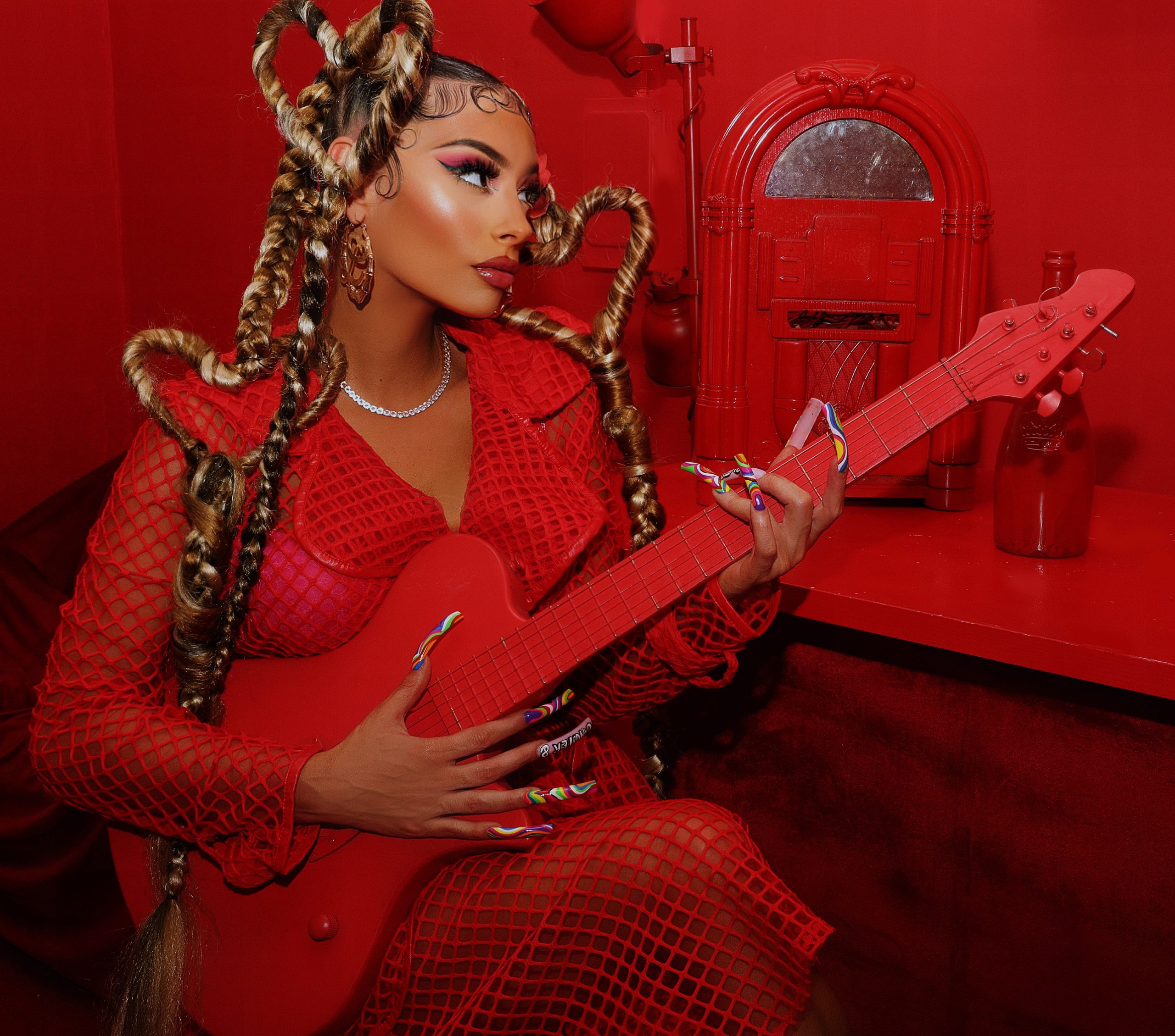 Picture of R&B singer Loomis